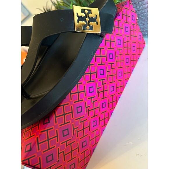 Tory Burch Mellow Thong Sandal – Black Vachetta Leather – Size 9.5 – Gently Used - Picture 7 of 10